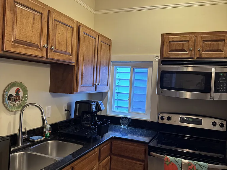 TC411 Dinwiddie Street — Photo 7