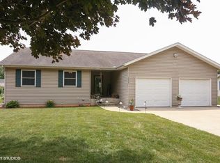 1004 W 20th St, La Porte, IN 46350