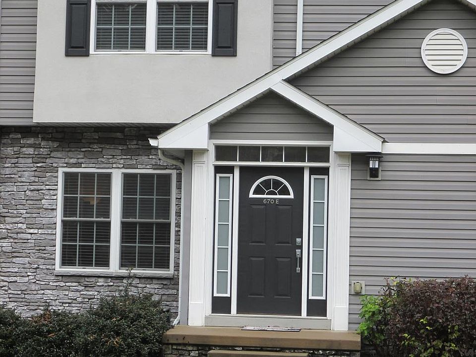 1st image of 670E Oakwood Ave