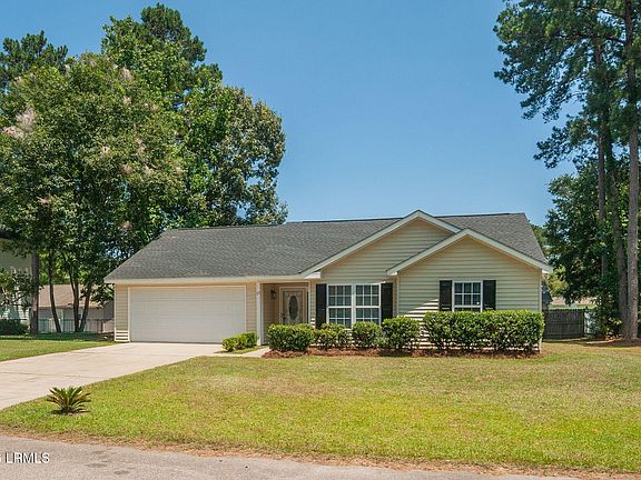5th image of 33 Austrian Pine Road