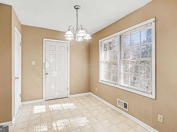 4th image of 1514 Malibu Ct