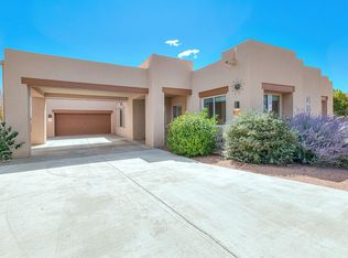 74 Canada Del Rancho, Santa Fe, NM 87508