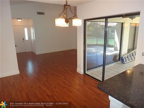 4th image of 3016 Lake Shore Dr #3016