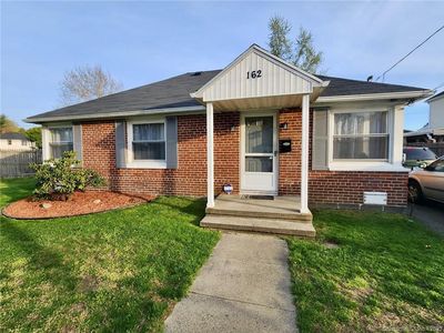 162 Manila St, Bridgeport, CT, 06610