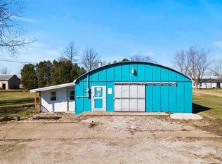 301 S Mechanic St, Brighton, IA 52540