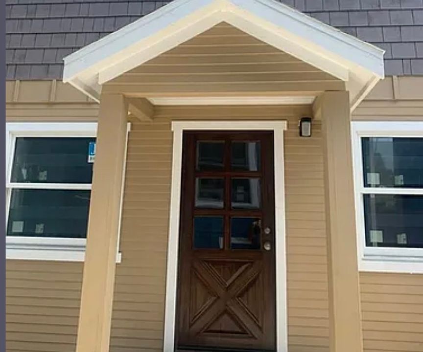1st image of 330 W 55th St