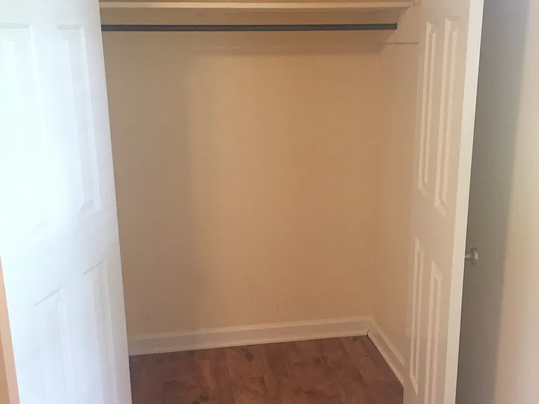 2010 Boxwood Dr — Photo 30