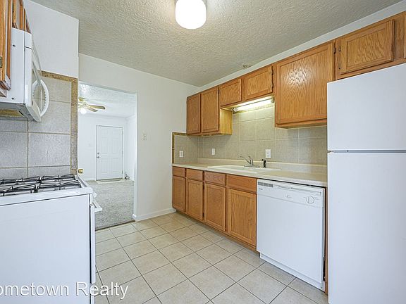 5th image of 1155 NW Ozmun Ave #10711382