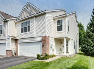 10648 Pond Curv, Woodbury, MN 55129