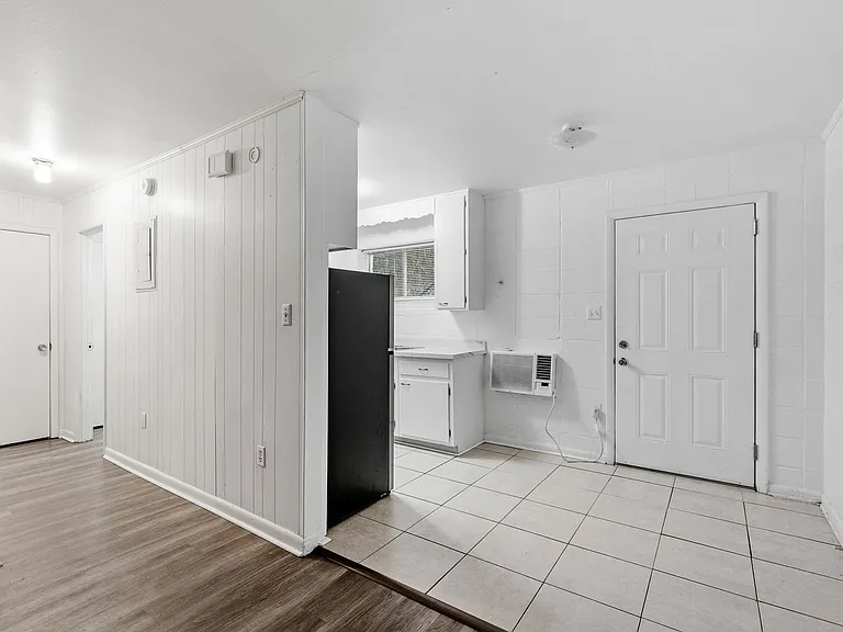 615 E. Park Avenue — Photo 15