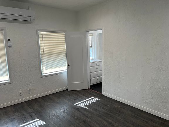 3rd image of 216 E Valencia Ave #9