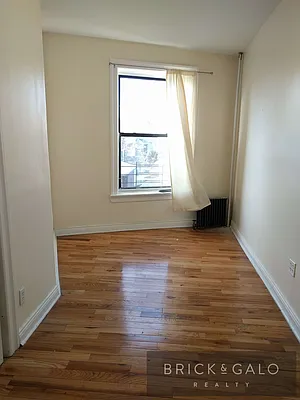 Rented by BRICK & GALO REALTY CORP | media 22