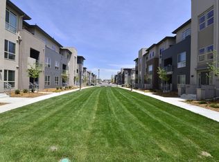 4890 Willow St #4820-202, Denver, CO 80238