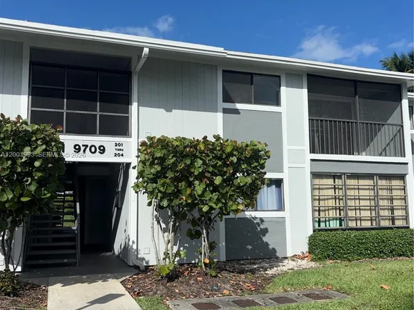 9709 Hammocks Blvd APT 204, Miami, FL 33196