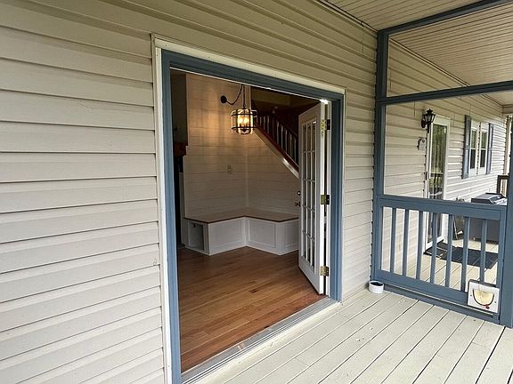 4th image of 398 Smokeford Rd
