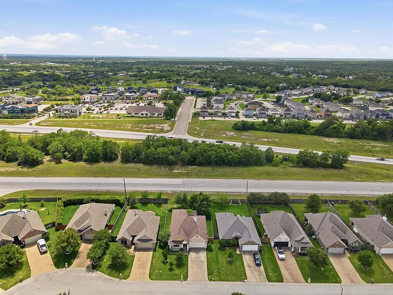 144 Roucourt Loop — Photo 29