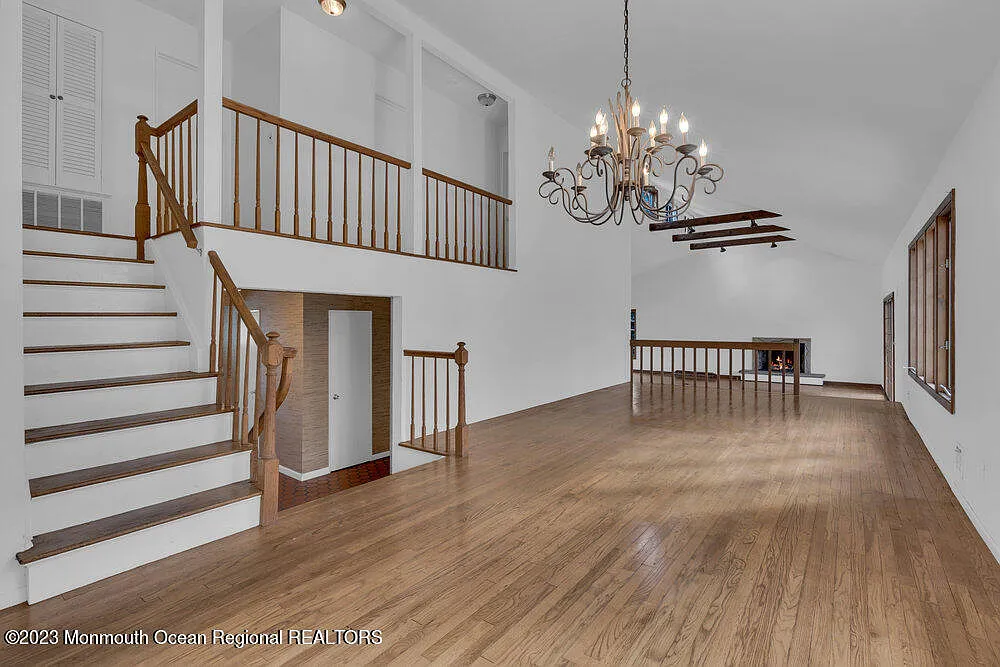 3 bed, 2.5 bath, 2406 sqft, $1,350 — Photo 3