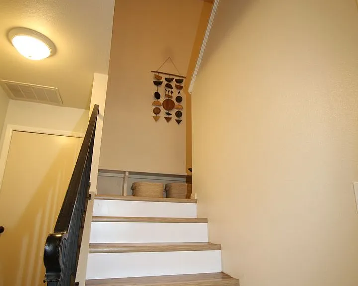 2230 Daybreak Ct — Photo 28