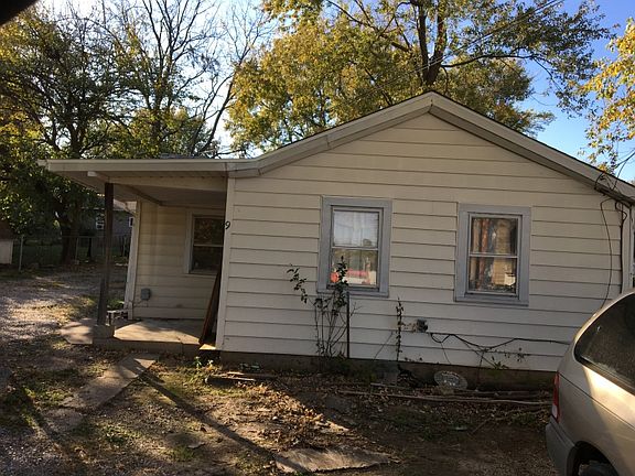 2nd image of 9 Shumate Ave