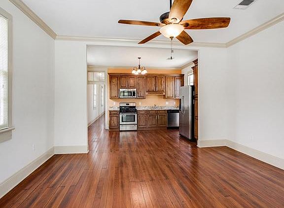 3rd image of 2517 N Galvez St