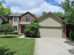 85 Chopin Ave, Troy, MI 48083