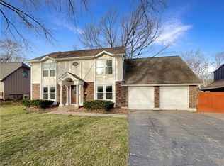 4800 Queal Dr, Shawnee, KS 66203