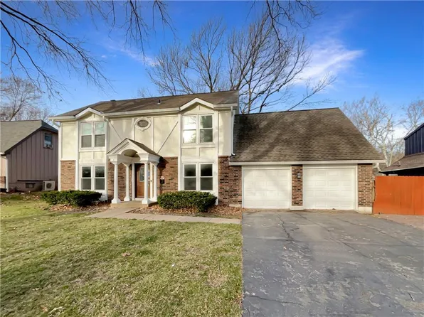 4800 Queal Dr, Shawnee, KS 66203