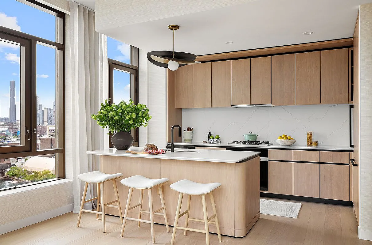 480 Kent Ave #18A photo 1