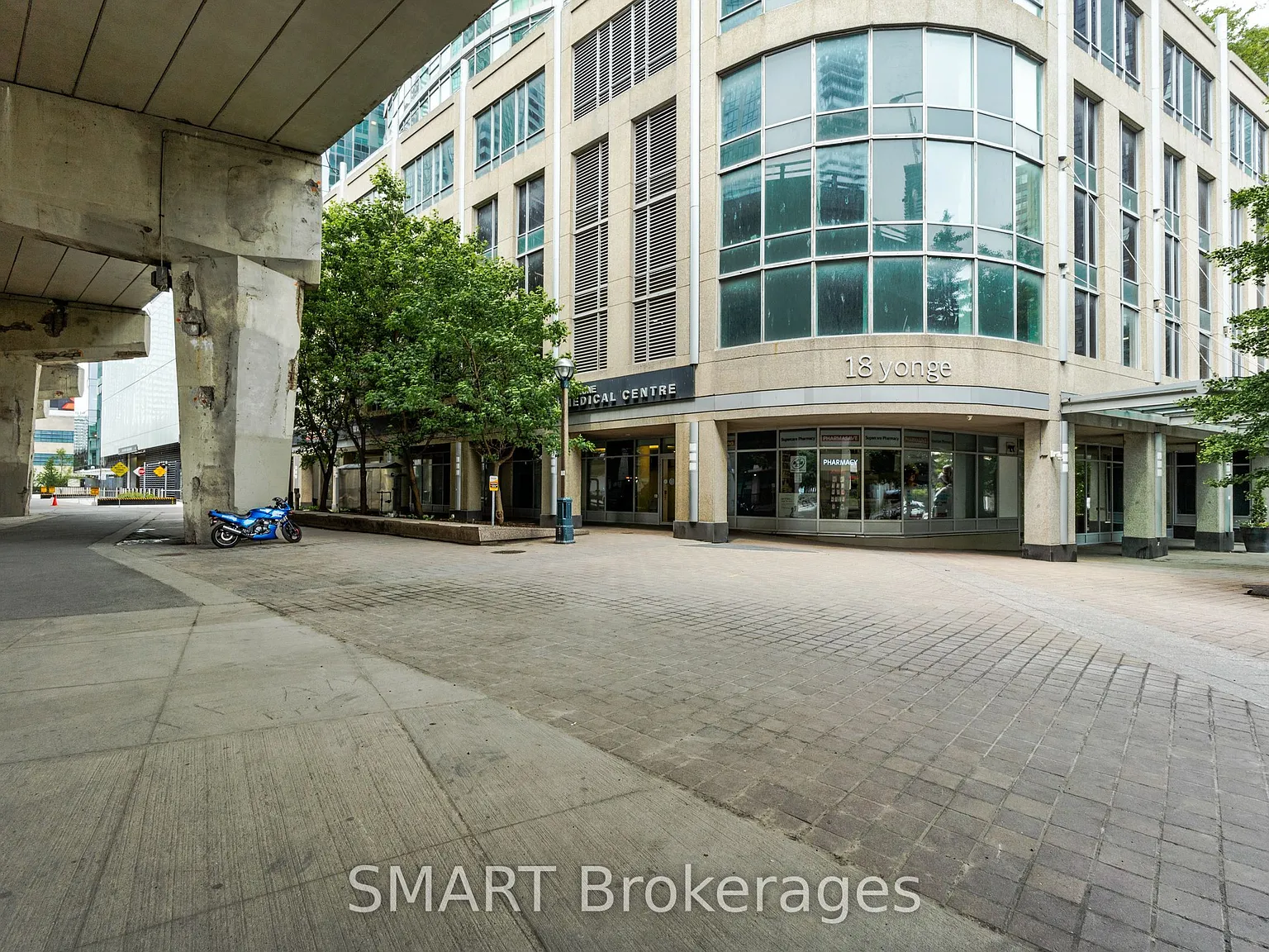 2 bed, $2,995 — Photo 4