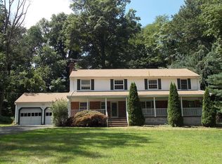 42 Marlpit Pl, Middletown, NJ 07748