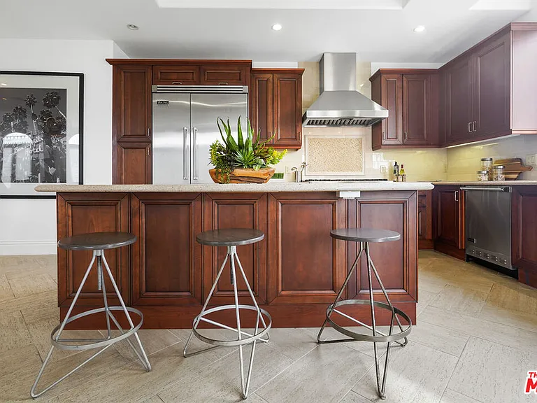 420 S Hamel Rd #Penthouse 1 — Photo 7