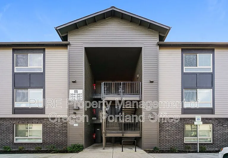 Halsey Crossing Apartments — Photo 30