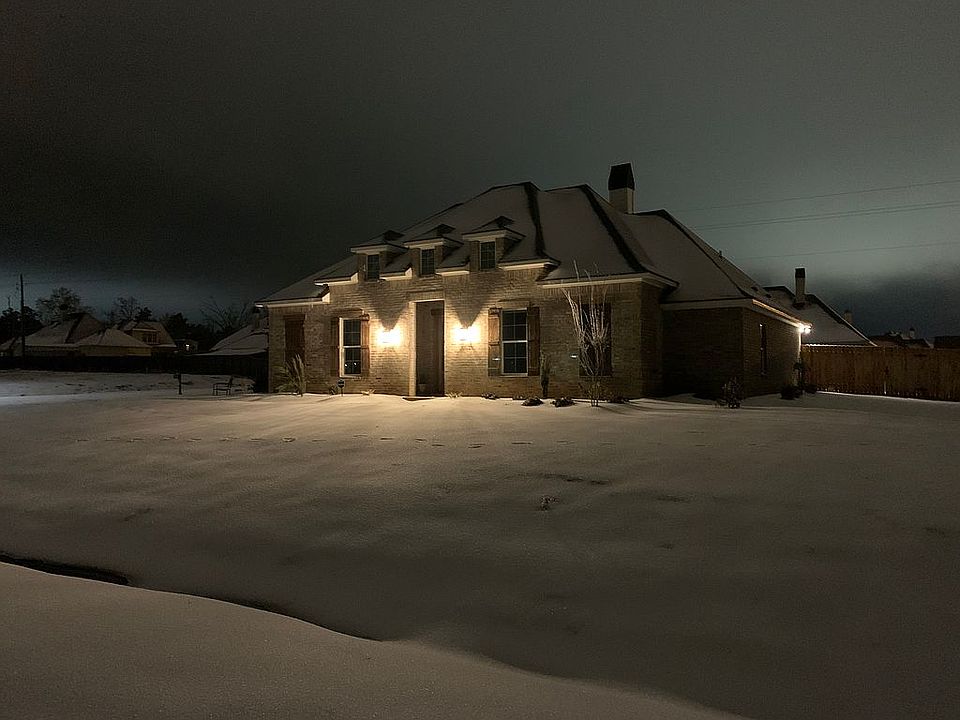 1st image of 221 Marble Pl