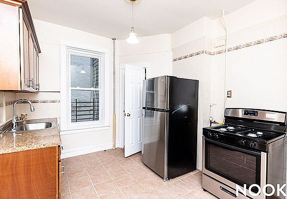 3rd image of 255 Hull St #2B