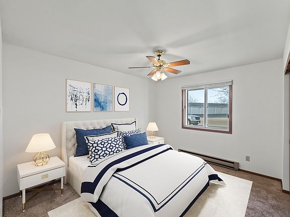 3rd image of 203 E Lake Park Pl #5