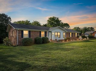 204 Lookout Dr, Columbia, TN 38401