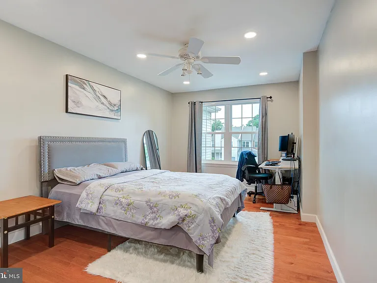 92 Kirkwood Dr — Photo 10