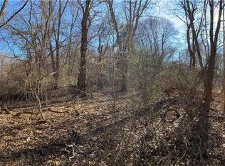 27 Reservoir Rd, Old Saybrook, CT 06475