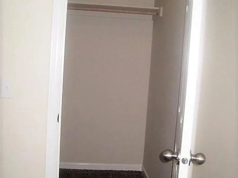 510 Harbor View Dr — Photo 16