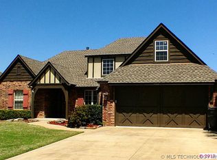 4509 E 142nd St, Bixby, OK 74008