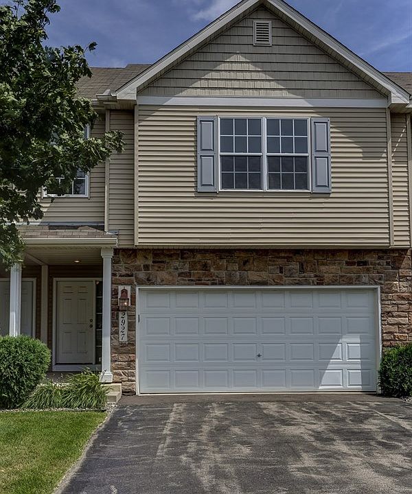 1st image of 2927 Wyndam Ct