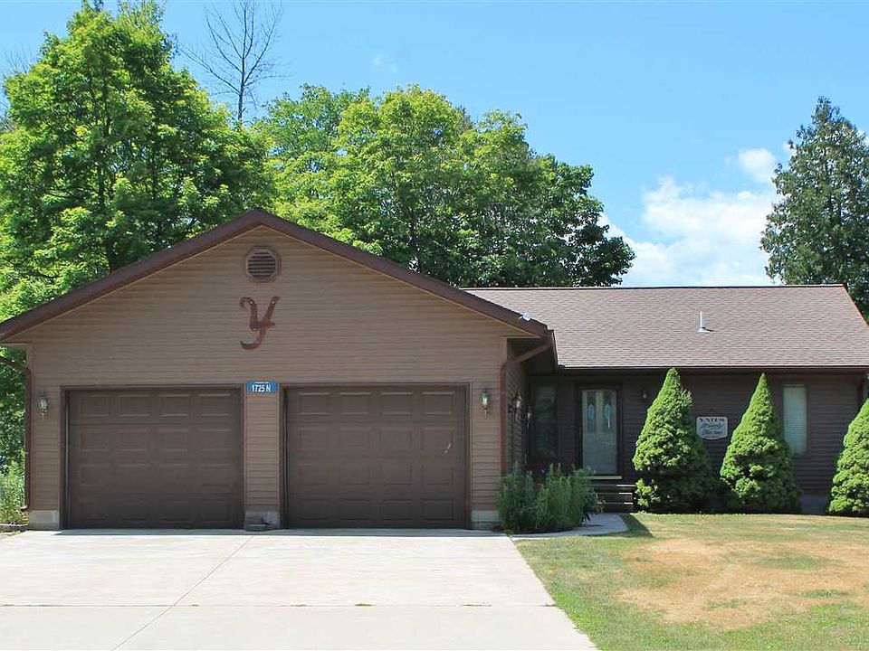 1st image of 1725 Wawaushnosh Dr