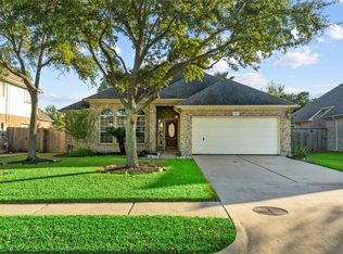 10915 Prairie Hawk Dr, Houston, TX 77064