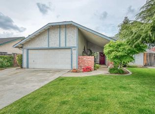 1140 McKelvy Ave, Clovis, CA 93611