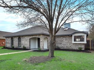 2402 Brookside Dr, Rowlett, TX 75088