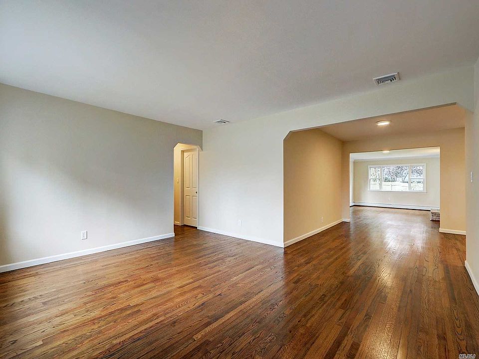 2nd image of 1271 Meadowbrook Rd