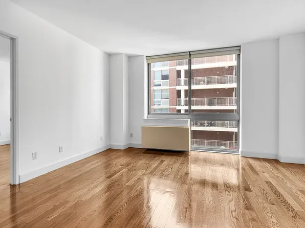 225 Schermerhorn Street image 3 of 15