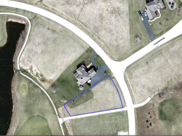 9417 Saint Andrews Dr, Marengo, IL 60152