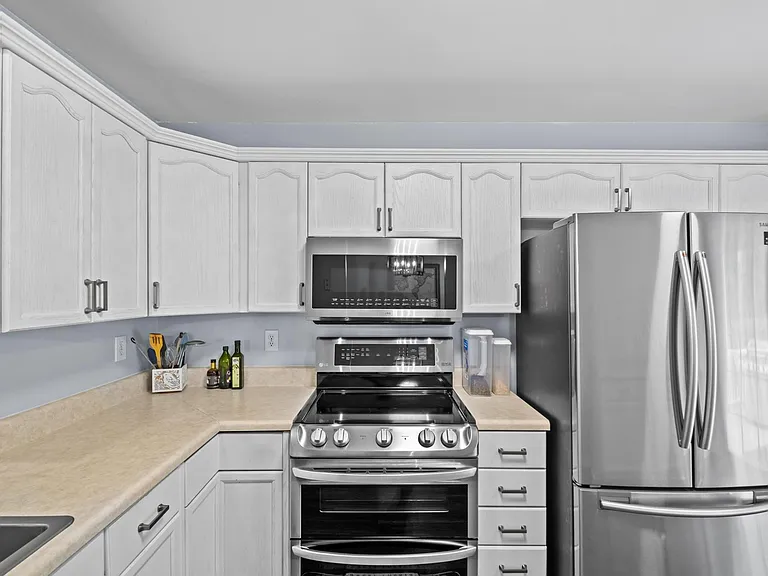 6601 Courtland St — Photo 10