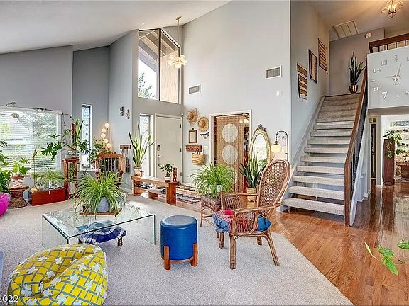 4th image of 4203 Walhaven Ct